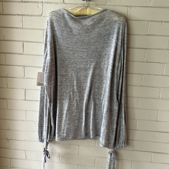 Zara Knit heather gray lightweight oversized sweater w/ tie bottom sleeves - Picture 4 of 8